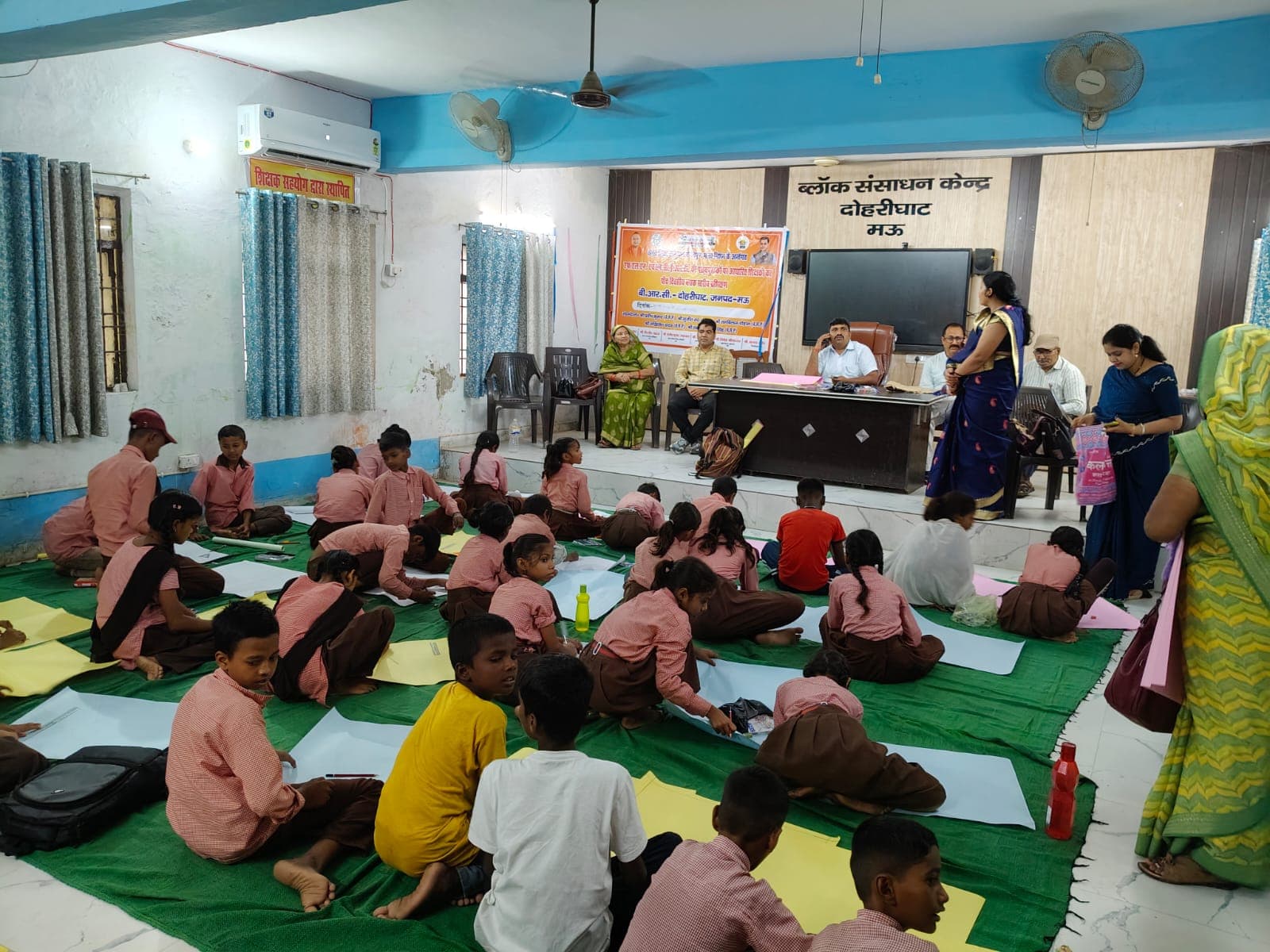 'मेरे सपनों का भारत' चित्रकला में आराधना ने जीता पहला स्थान